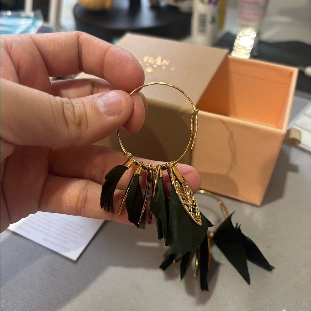 GAS Bijoux Gold and Black Earrings - Picture 3 of 7
